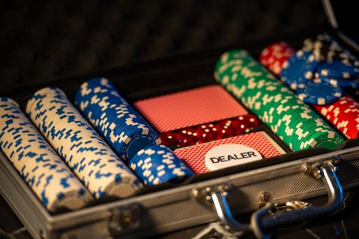 Layar permainan roulette live di aplikasi slot128 dengan fitur live chat dan statistik hasil
